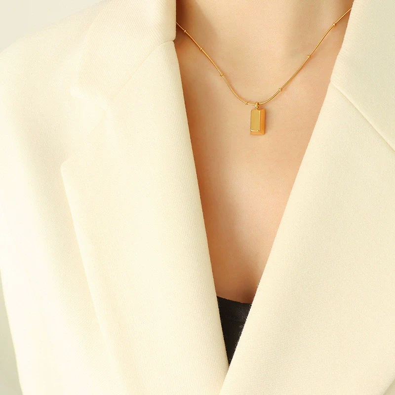 Wholesale Niche Geometric Titanium Steel Electroplated 18K Gold Mini Jewelry Set Of Necklace And Earrings - Image 5