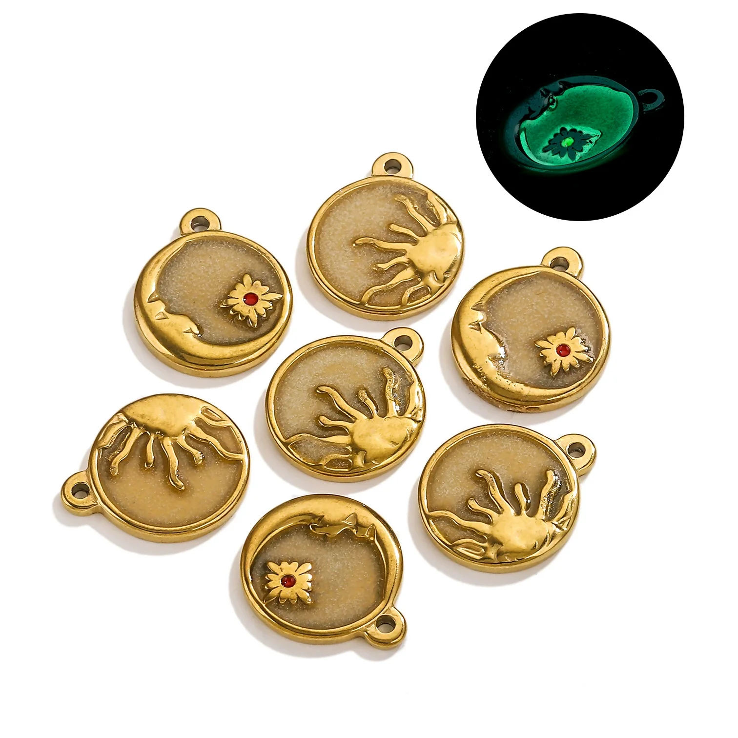 Wholesale Niche Luminous Allmatch Necklace Stainless Steel 18K Gold Plated With Threedimensional Sun Moon Flower Pendant Handmade - Image 3