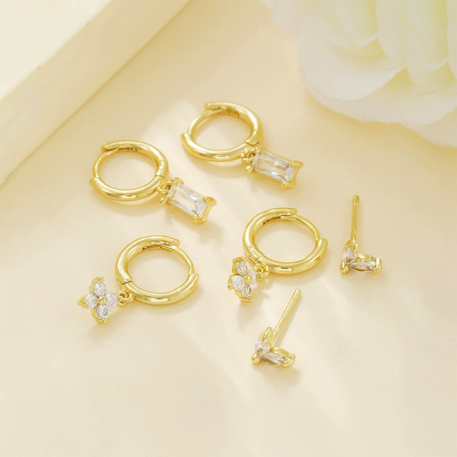 Wholesale Niche Style Copper Earrings With Geometric And Leaf Pattern And Zirconia Design For Women - Image 2