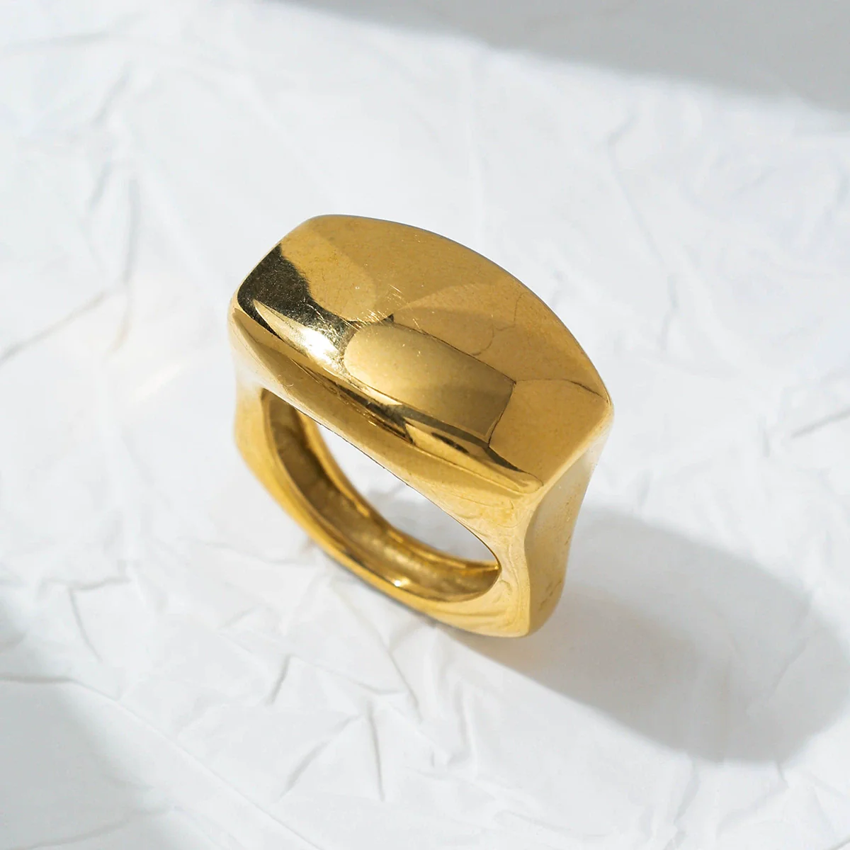 Wholesale Old Money Style Stainless Steel Geometric Wide Band Ring With Gold Plating