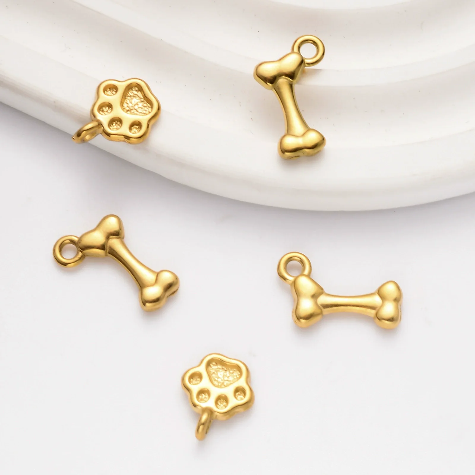 Wholesale Pet Accessories Stainless Steel Cute Cartoon Pet Paw Dog Bone Mini Pendant Necklace With Electroplating - Image 4