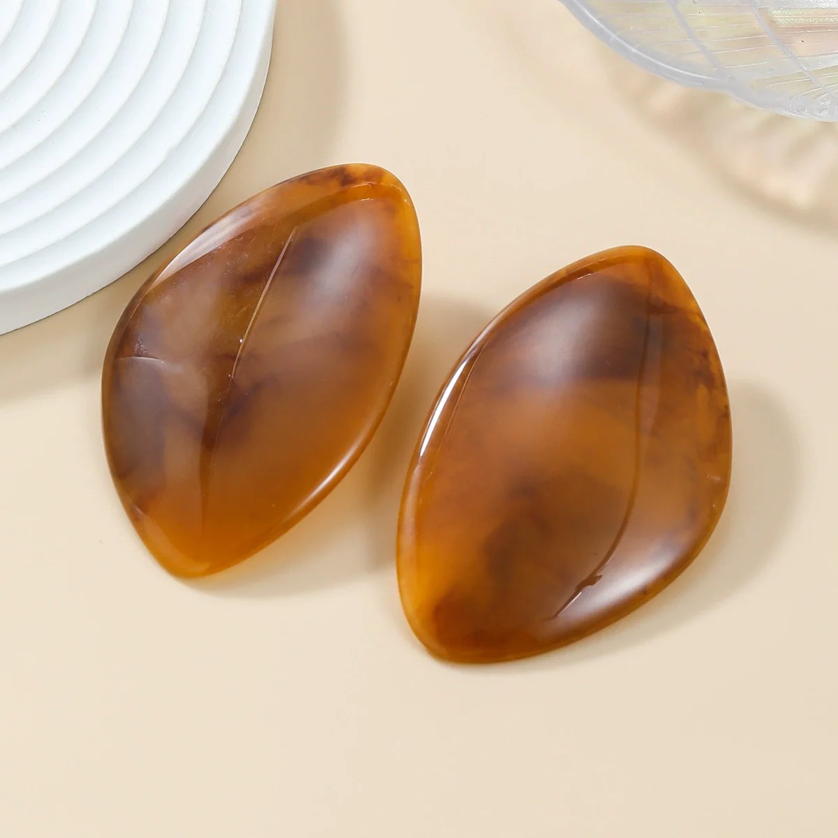 Wholesale Plastic Resin Women's Geometric Stamping Pebble Shape Fashion Earrings - Image 3