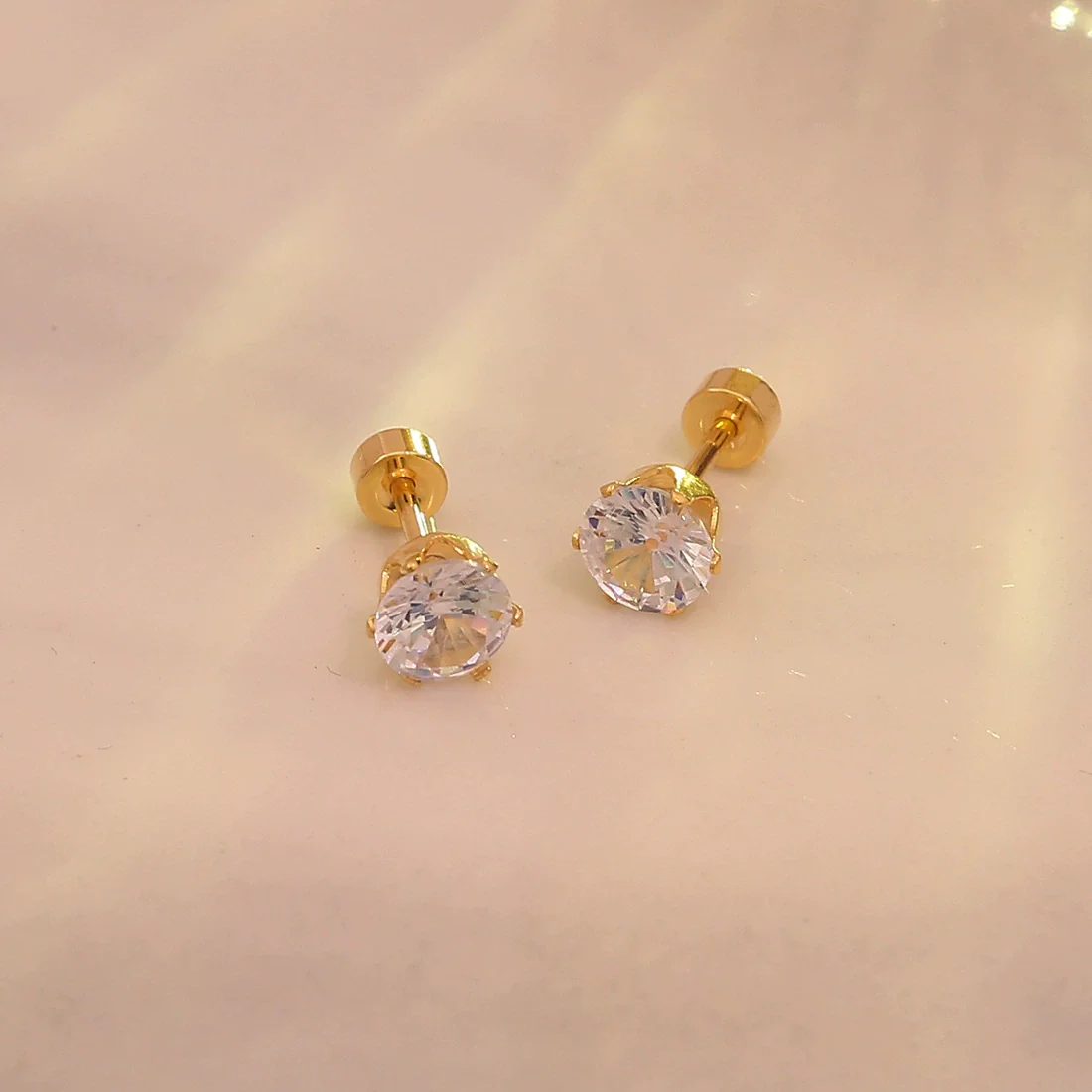 Wholesale Real Gold Plated Titanium Steel And Stainless Steel Sixclaw Colorful Zircon Earrings For Men And Women With Geometric Casual Style - Image 9