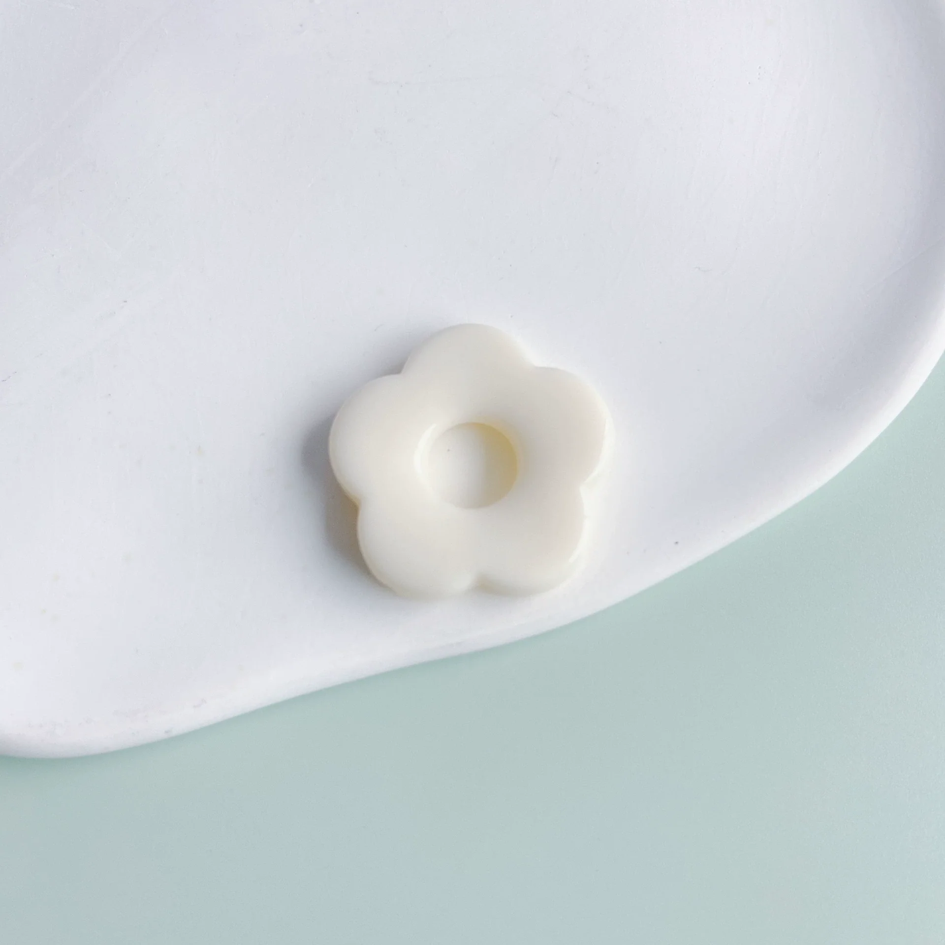 Wholesale Resin And Plastic Flower Earrings Accessories With Environmental Protection Treatment For Diy Jewelry - Image 33