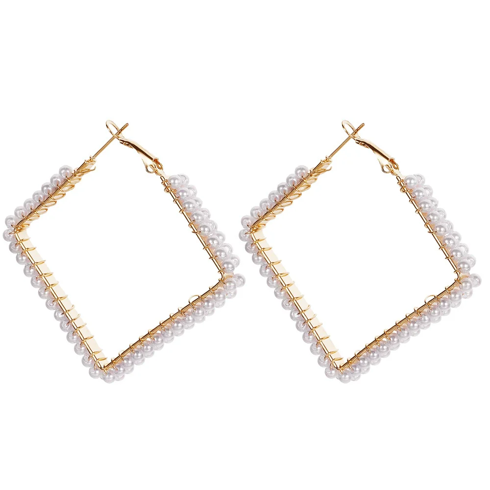 Wholesale Retro C Shaped Geometric Pearl And Alloy Earrings - Image 13