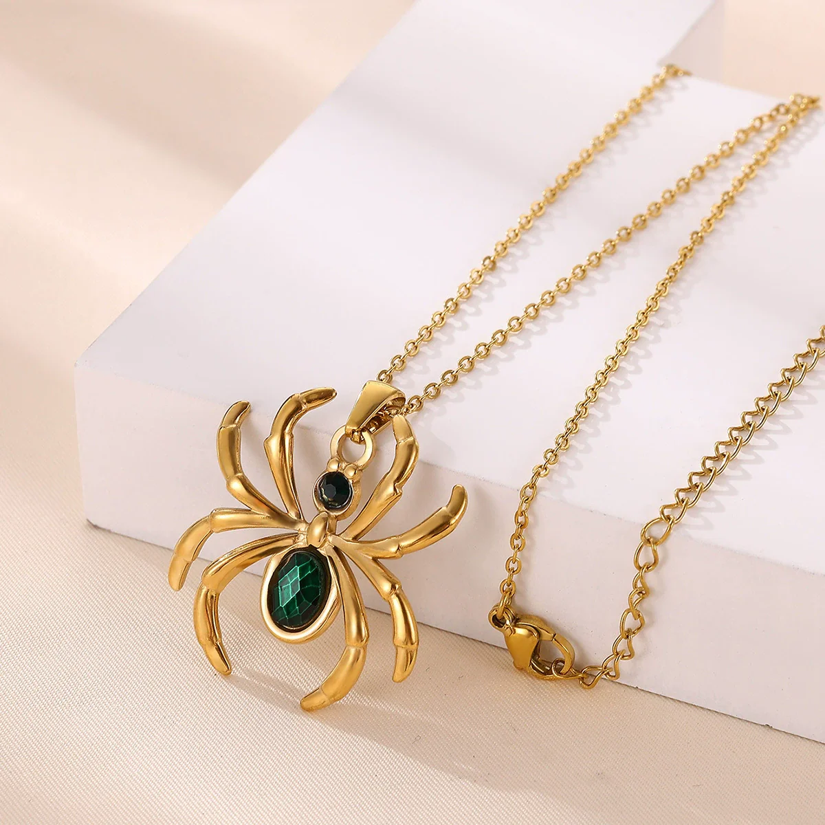 Wholesale Retro Dark Gothic Style Spider Stainless Steel Electroplated Pendant Necklace Unisex - Image 4