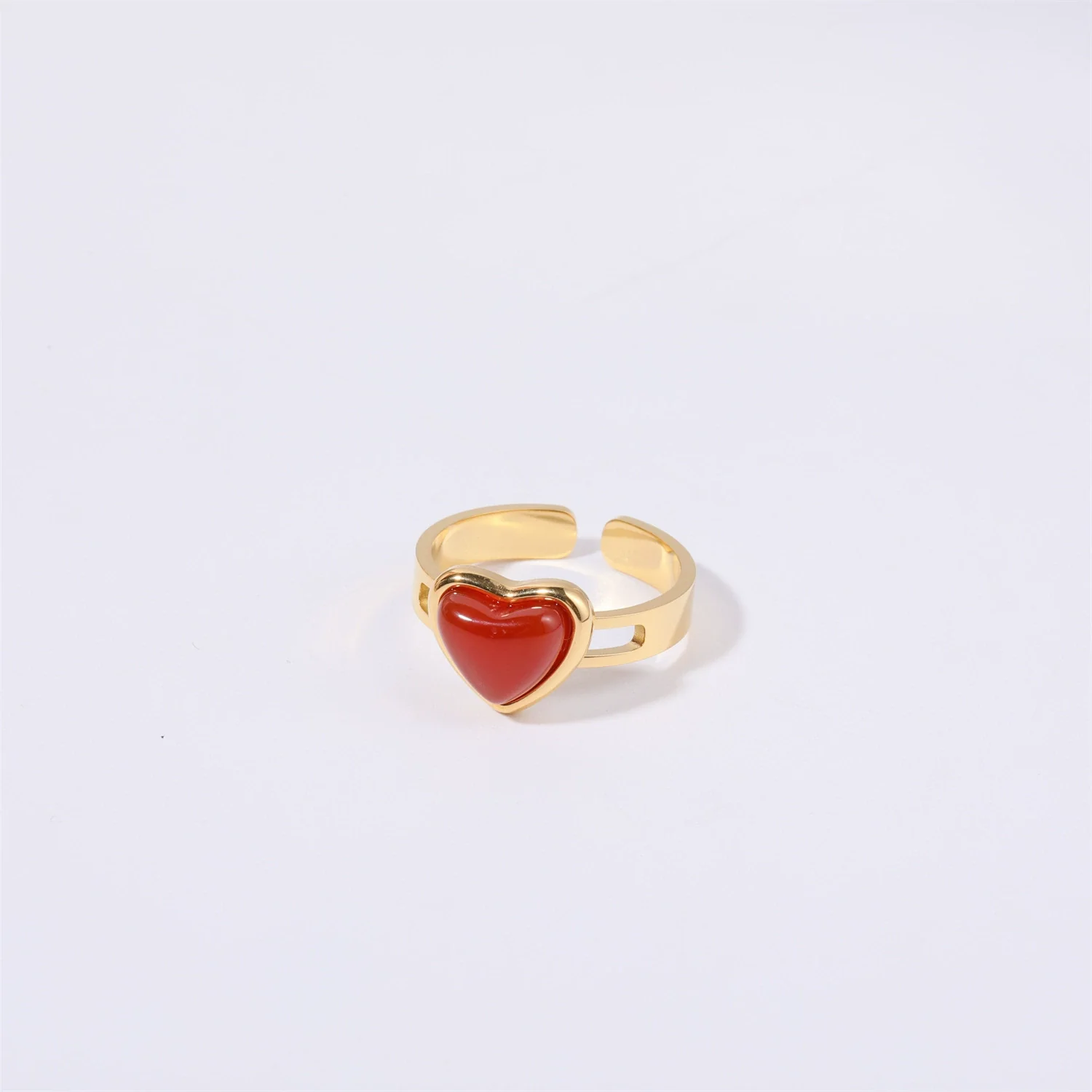Wholesale Retro Electroplated Heart Shape Titanium Steel Ring For Women - Image 6
