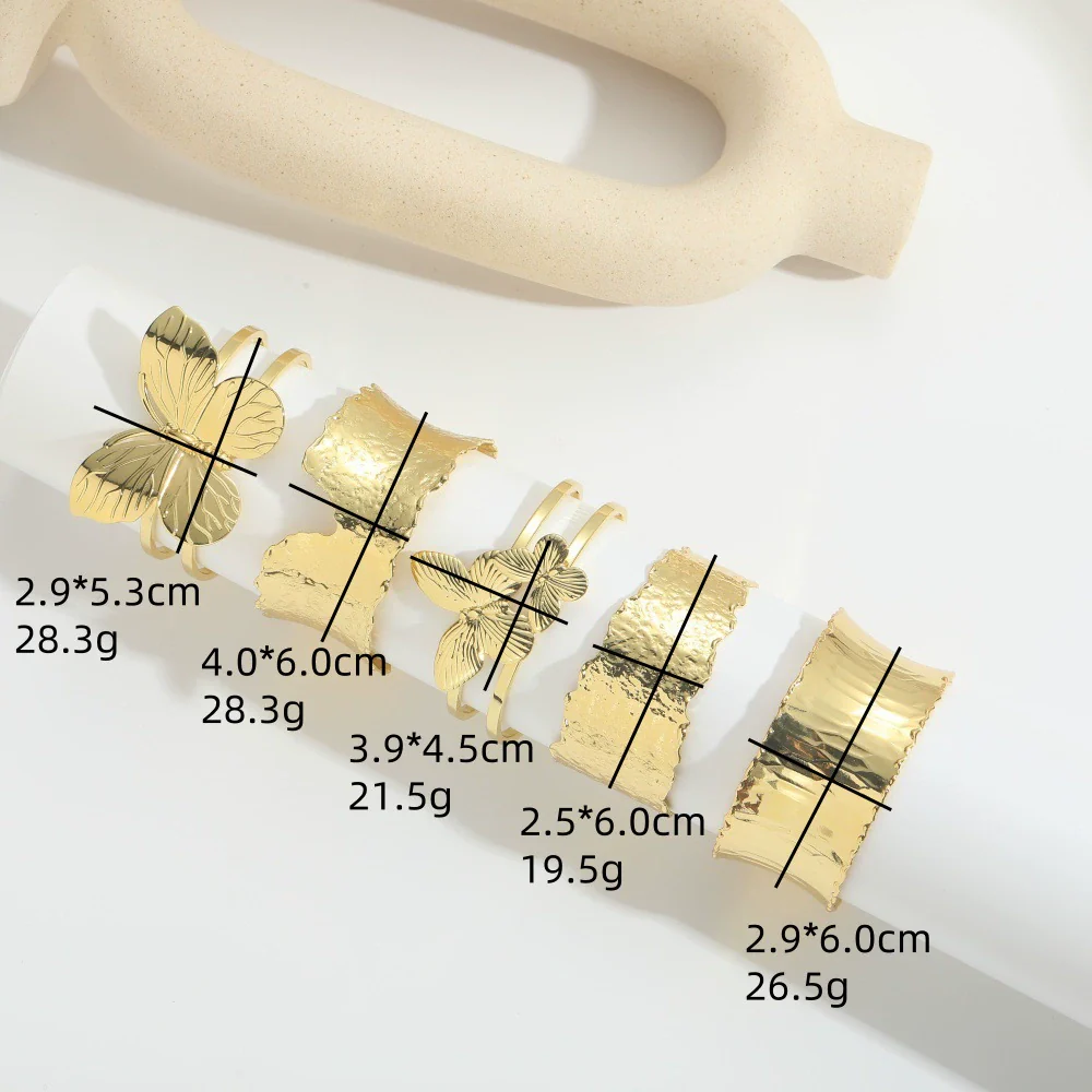 Wholesale Retro Exaggerated Stylish Butterfly Shape Copper Electroplated Bracelet For Women - Image 2