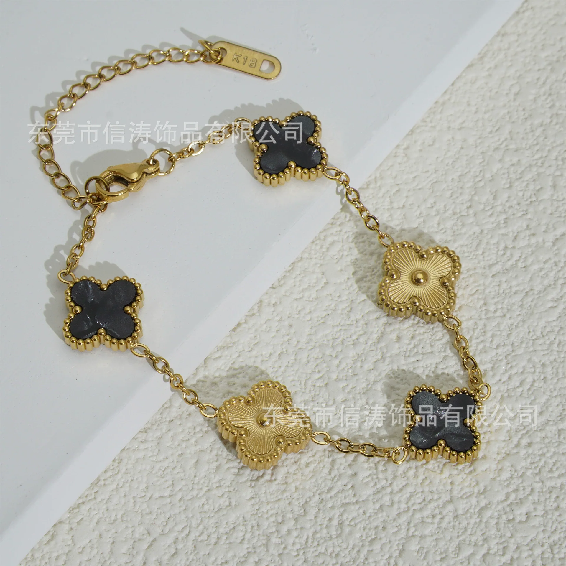 Wholesale Retro Floral Stainless Steel 18K Gold Plated Lucky Clover Bracelet For Men And Women - Image 10