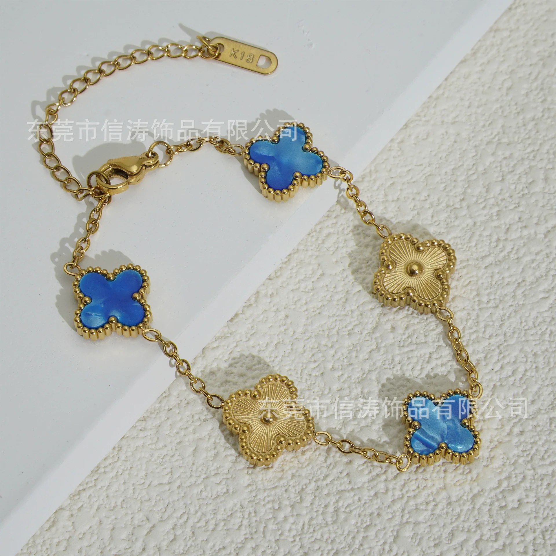 Wholesale Retro Floral Stainless Steel 18K Gold Plated Lucky Clover Bracelet For Men And Women - Image 12