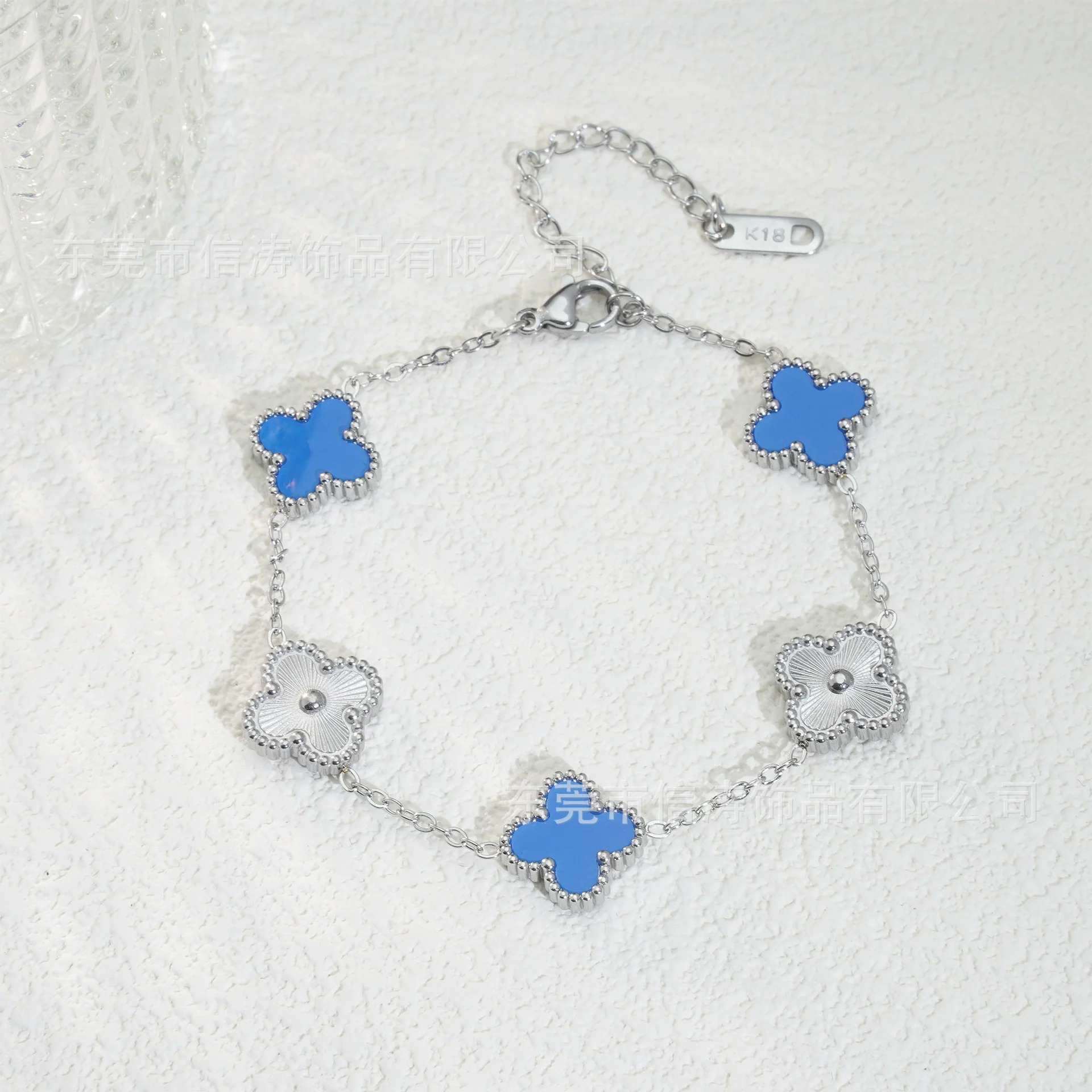 Wholesale Retro Floral Stainless Steel 18K Gold Plated Lucky Clover Bracelet For Men And Women - Image 19