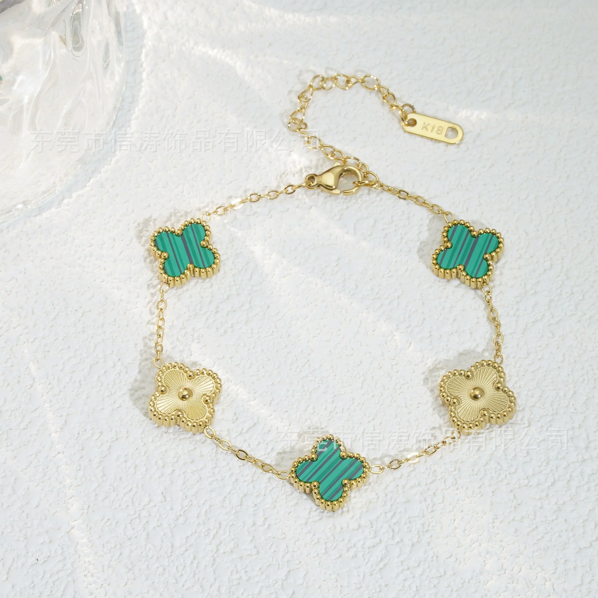 Wholesale Retro Floral Stainless Steel 18K Gold Plated Lucky Clover Bracelet For Men And Women - Image 6