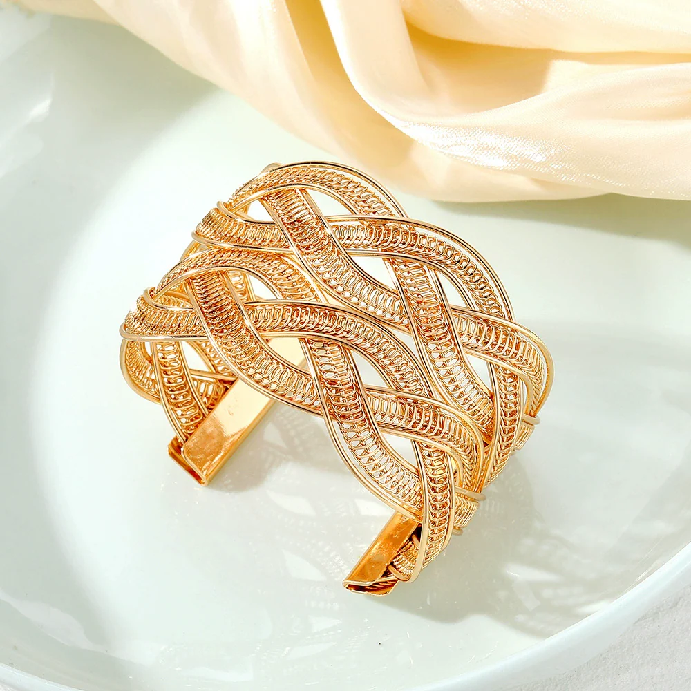 Wholesale Retro Geometric Alloy Woven Mesh Adjustable Wide Face Bracelet With Electroplating Treatment For Women And Unisex - Image 4