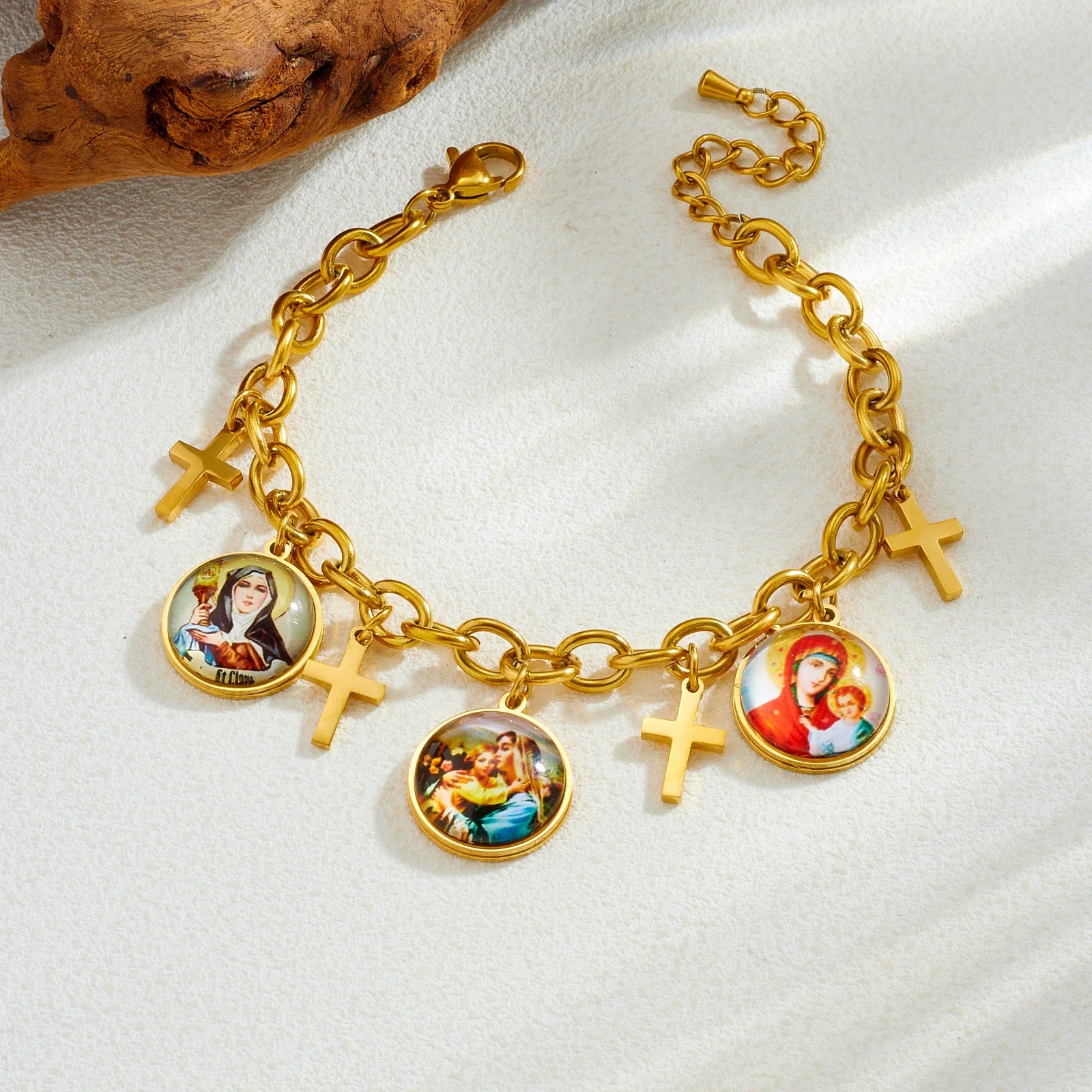 Wholesale Retro Goldplated Stainless Steel Jewelry Set For Women With Cross Crown And Roman Numerals Necklaces And Bracelets - Image 3