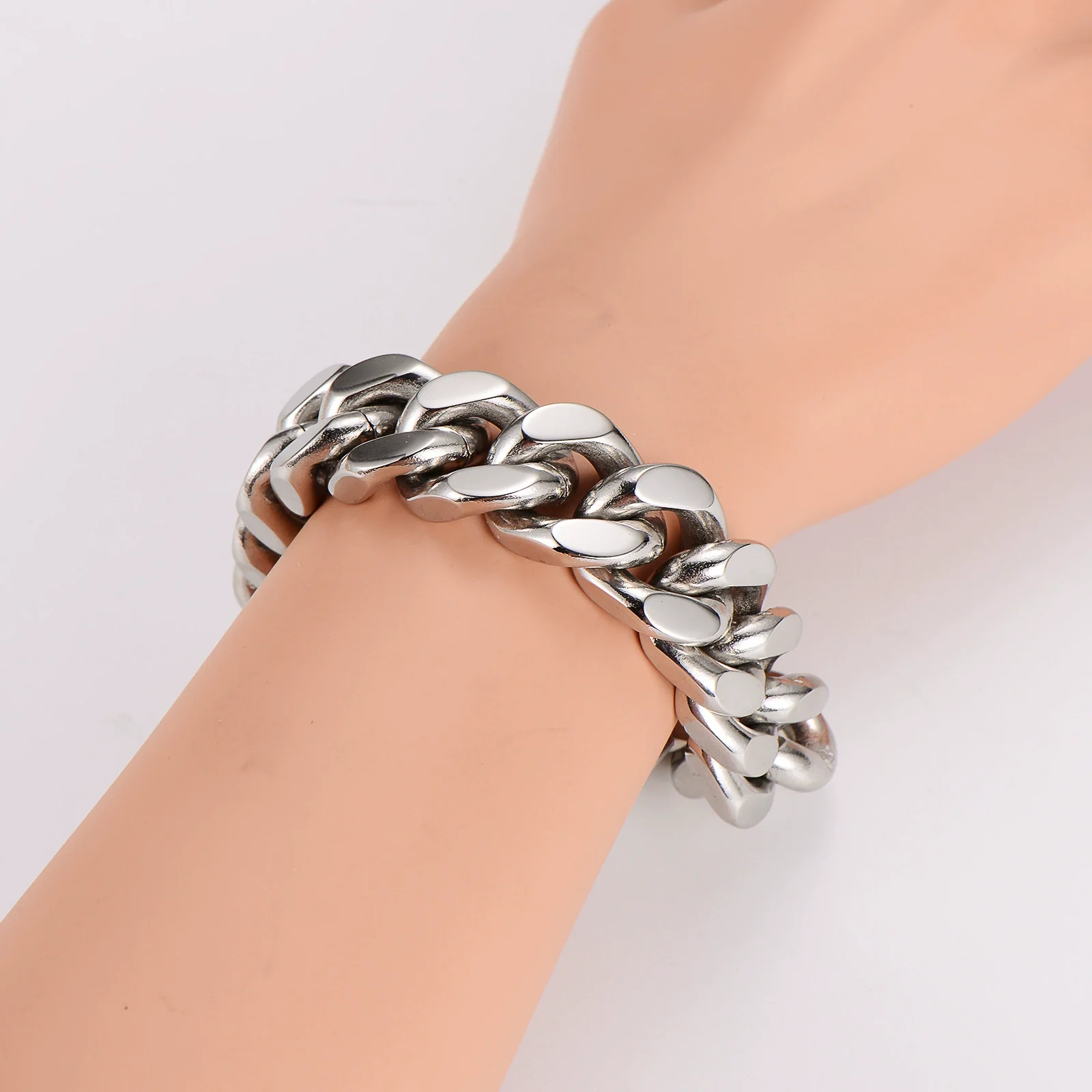 Wholesale Retro Punk Geometric Stainless Steel Polish Men's Bracelet - Image 5