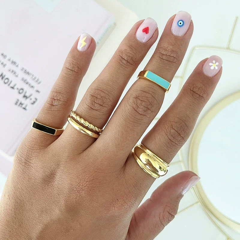 Wholesale Retro Style Geometric Copper Ring For Women With Epoxy And Enamel Electroplating - Image 2