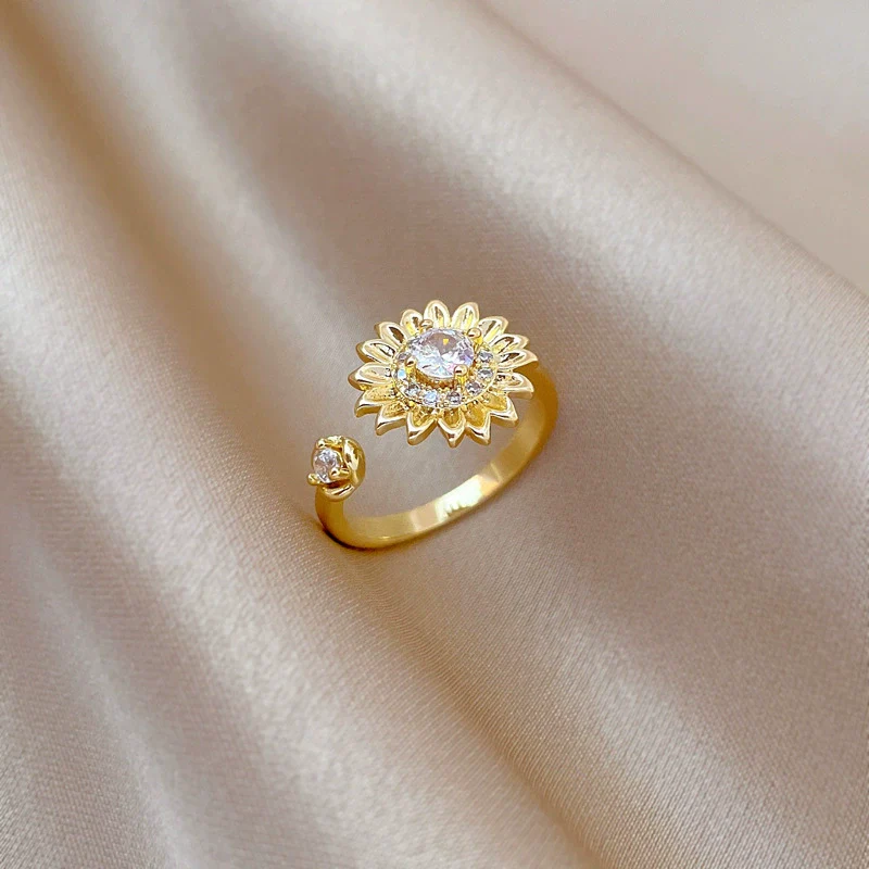 Wholesale Ring Brass Electroplating Crown Cartoon Style Luxury Flower Jewelry For Women