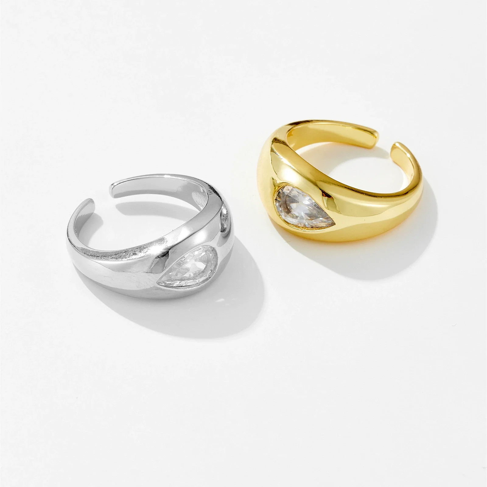Wholesale Ring Copper Electroplated Platinum 18K Gold Water Drop Microinlaid Zircon Fashion Geometric Style - Image 3