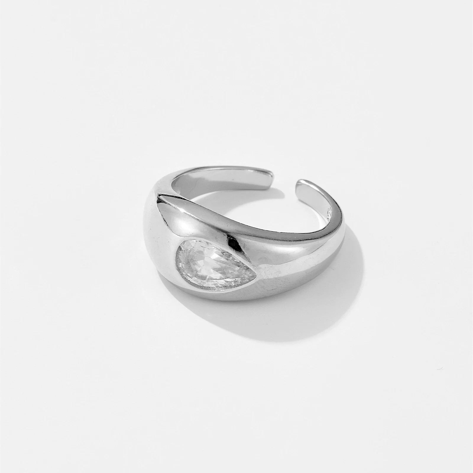 Wholesale Ring Copper Electroplated Platinum 18K Gold Water Drop Microinlaid Zircon Fashion Geometric Style - Image 4