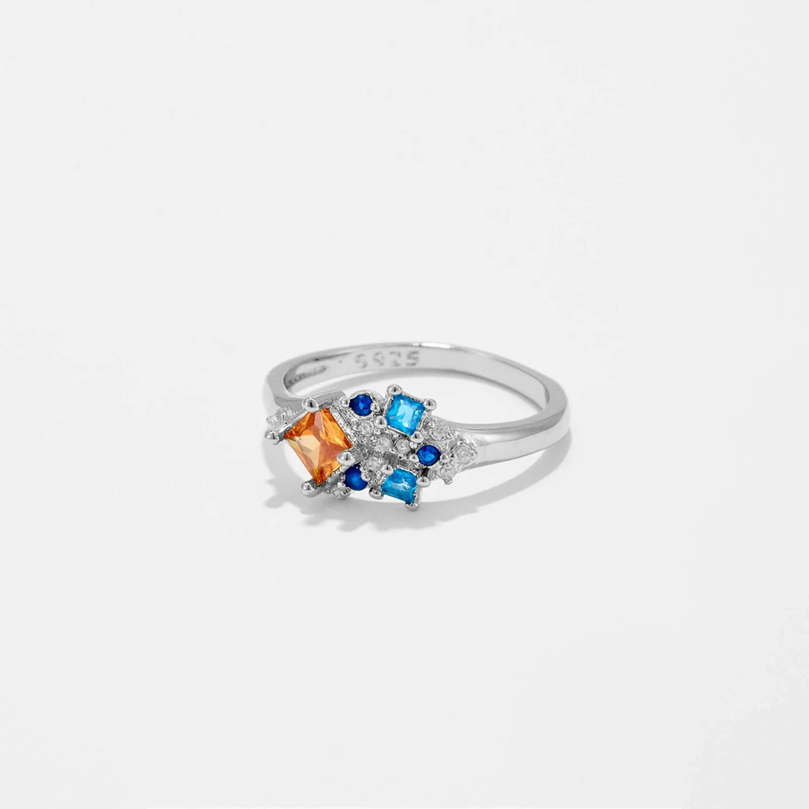 Wholesale Ring Copper Ushape Geometric Fashion Electroplated Platinum 18K Gold For Women - Image 3