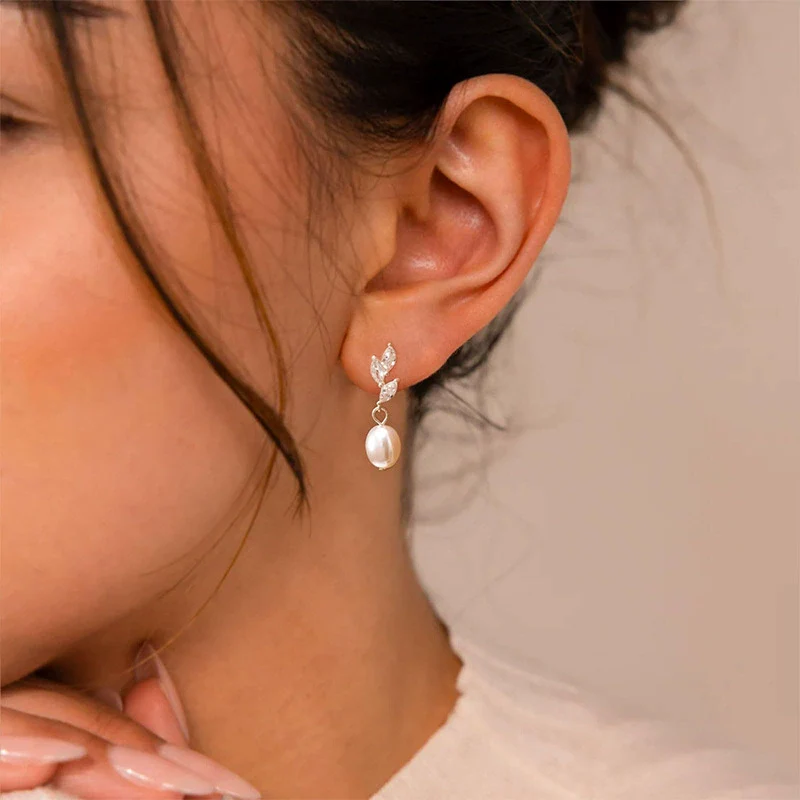 Wholesale S225 Imitation Pearl Leaf Geometric Style Electroplated Inlaid Zircon Earrings For Women