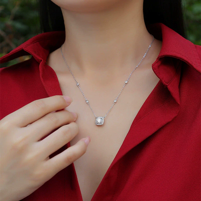 Wholesale S925 Silver Geometric Moissanite Inlay Dream Pendant Fashion Clavicle Necklace
