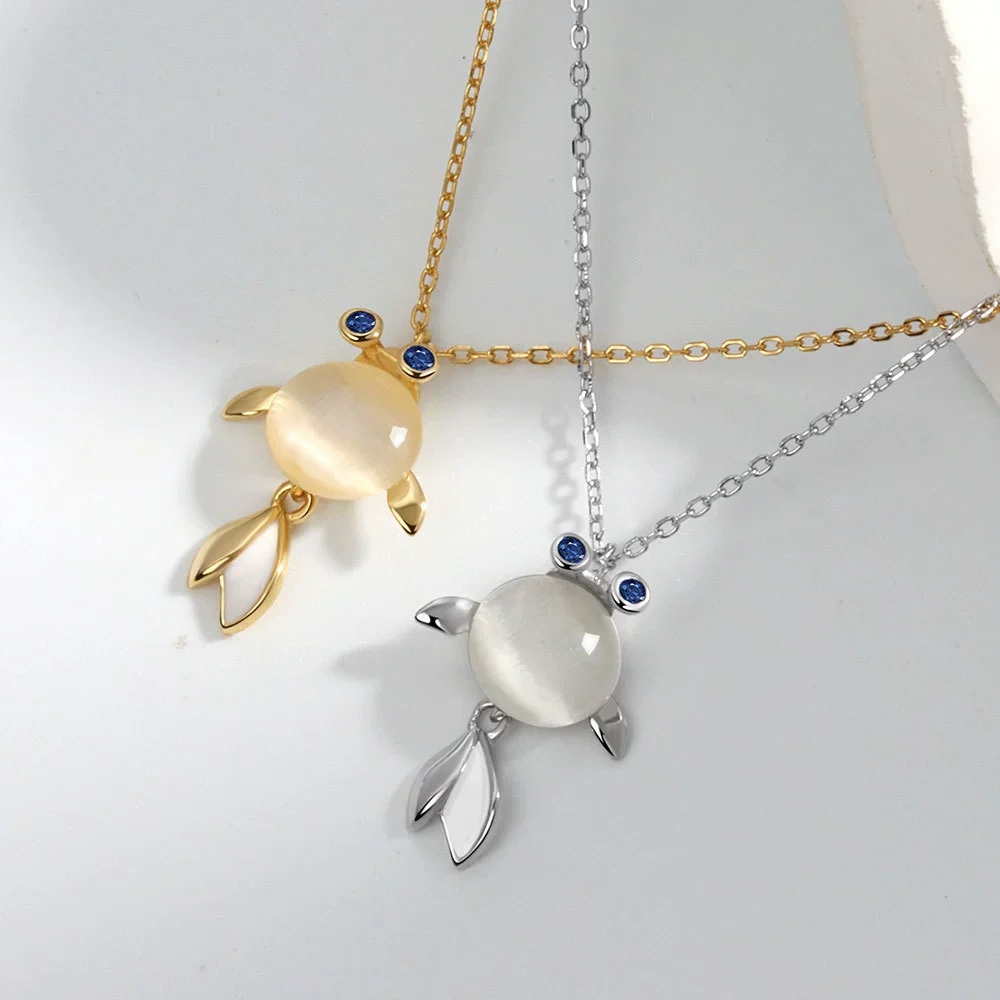Wholesale S925 Sterling Silver Fish Shaped Pendant Necklace With Electroplating Treatment And Cross Chain - Image 4