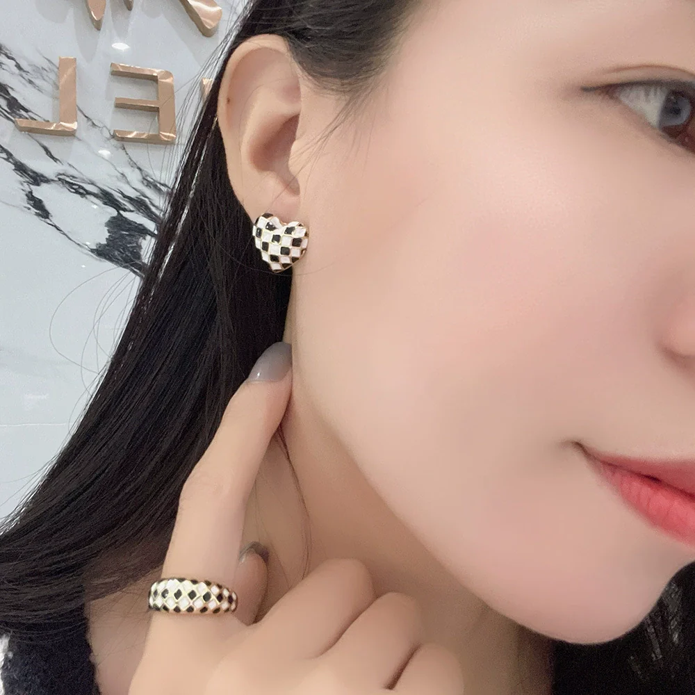 Wholesale S925 Sterling Silver Geometric Black And White Chessboard Grid Drop Earrings With Electroplating Lovely Retro Style For Girls - Image 3