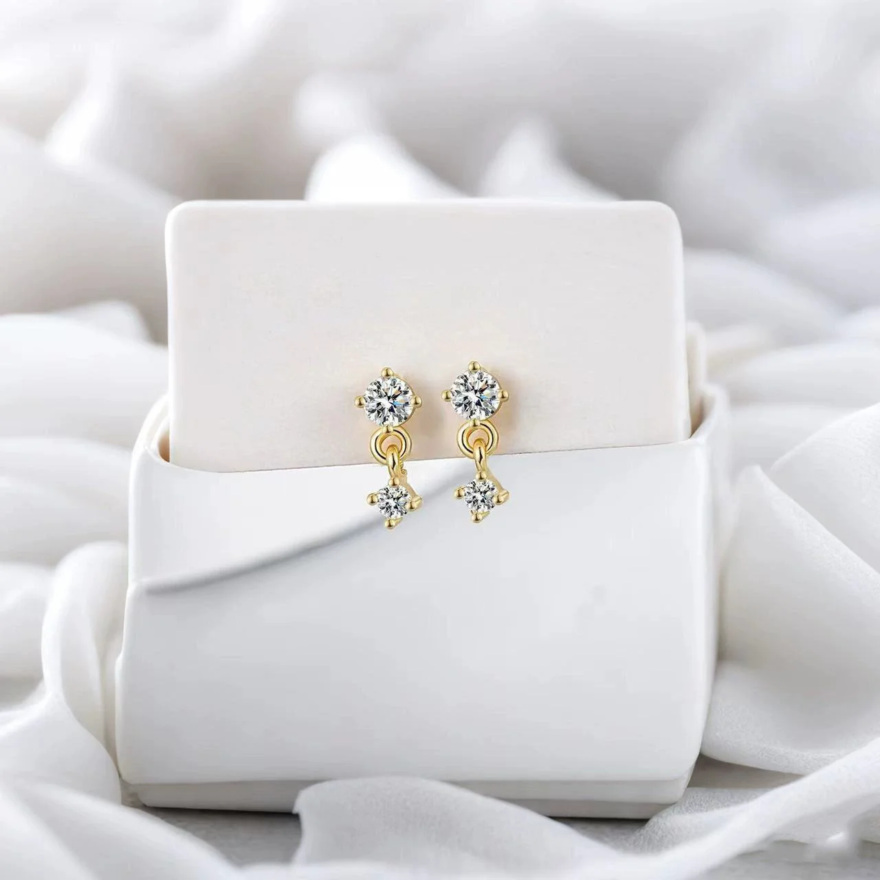 Wholesale S925 Sterling Silver Gold Plated Inlaid Zircon Female Earrings - Image 4