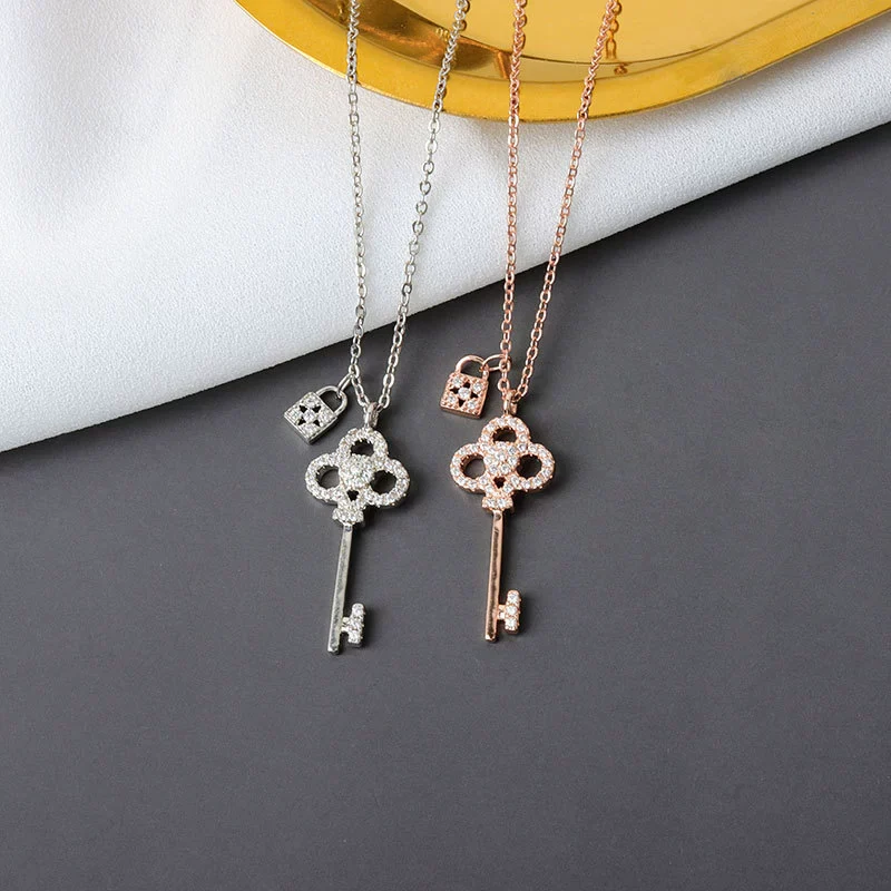 Wholesale S925 Sterling Silver Key Lock Necklace For Women With Cross Chain And Electroplating Treatment - Image 3