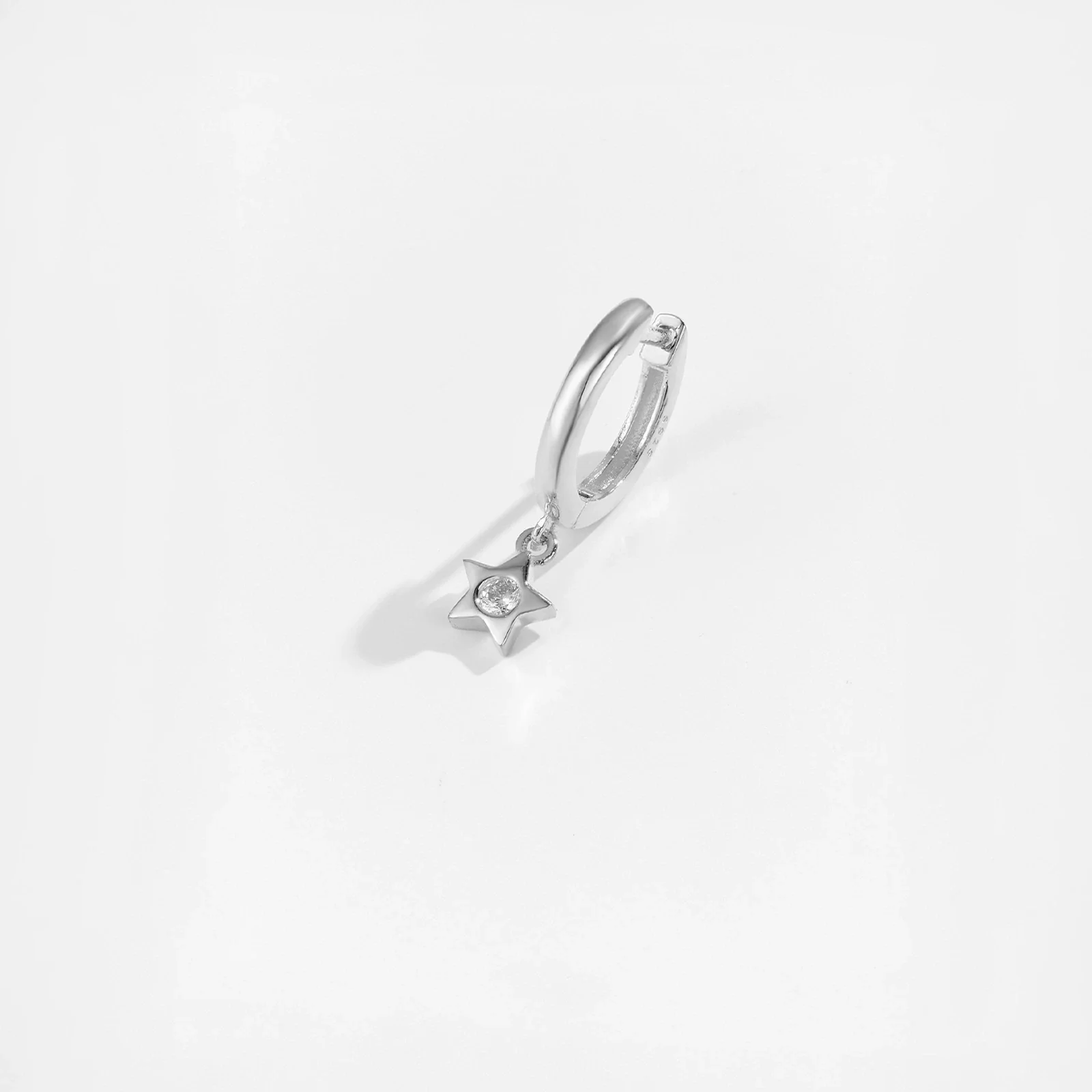 Wholesale S925 Sterling Silver Women's Irregular Design Earring With Platinum And 18K Gold Electroplating - Image 8
