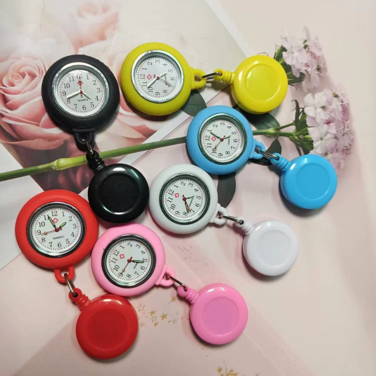 Wholesale Silicone Casual Universal Wristwatch With Round Dial Plastic Case Stainless Steel Buckle Spiral Crown And Ordinary Glass Mirror - Image 3