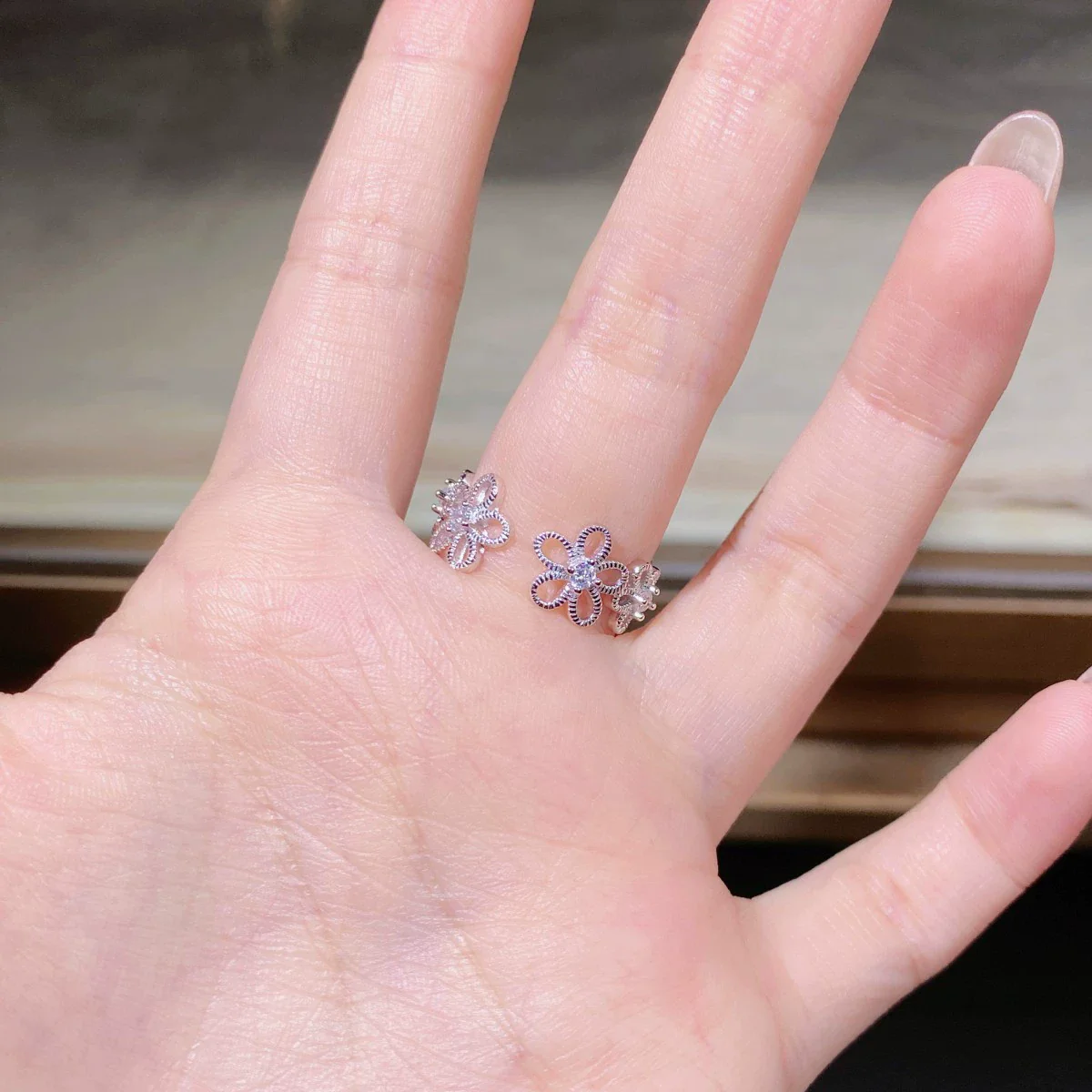 Wholesale Silver Daisy Open Ring Handmade Retro Carved Electroplated For Women - Image 4