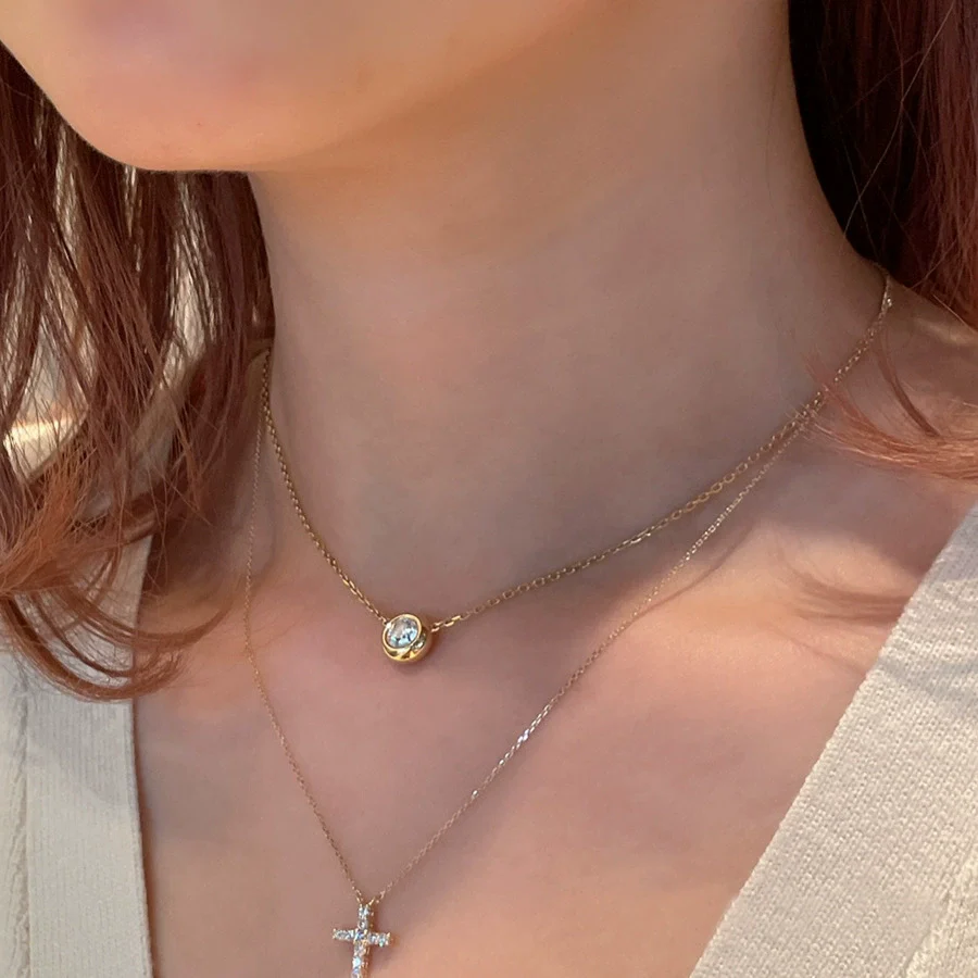 Wholesale Silver Diamond Geometric Pendant Necklace 18K Gold Plated For Women - Image 3