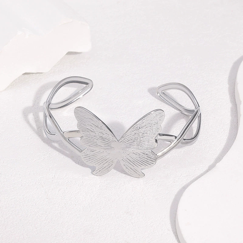 Wholesale Simple Butterfly Design Electroplated Stainless Steel Bracelet For Women - Image 3