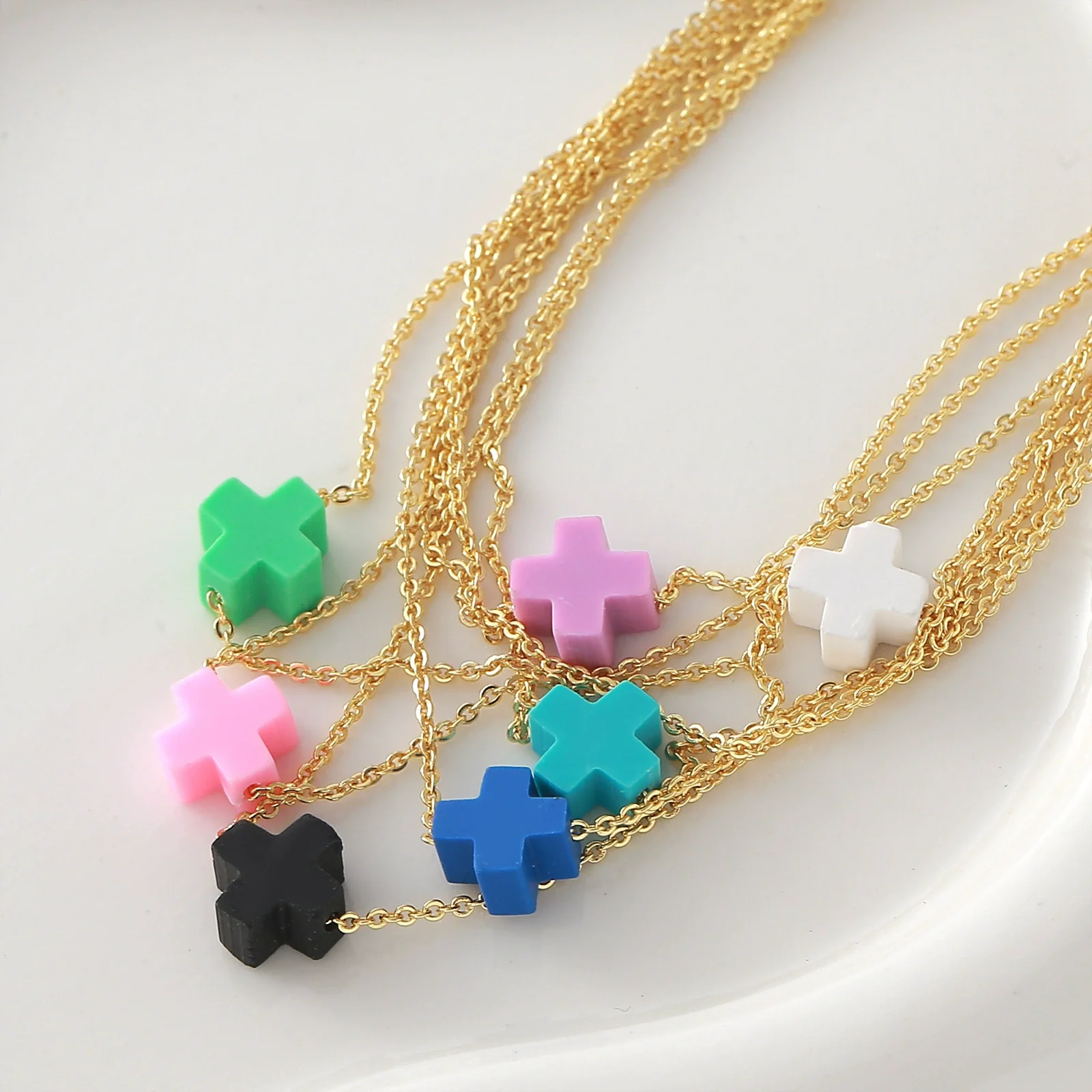 Wholesale Simple Colorful Cross Necklace With O Word Chain Electroplated Copper And Soft Clay Pendant Unisex Light Luxury Jewelry - Image 4