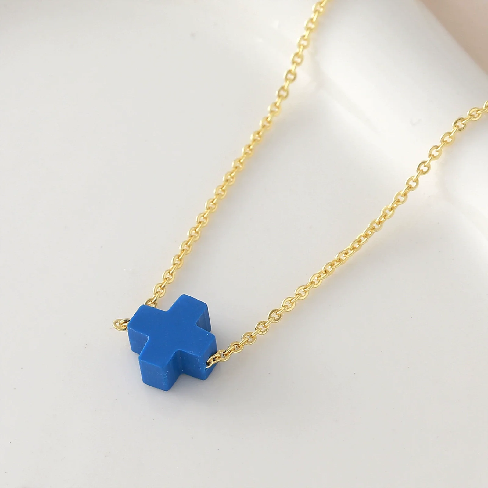 Wholesale Simple Colorful Cross Necklace With O Word Chain Electroplated Copper And Soft Clay Pendant Unisex Light Luxury Jewelry - Image 9