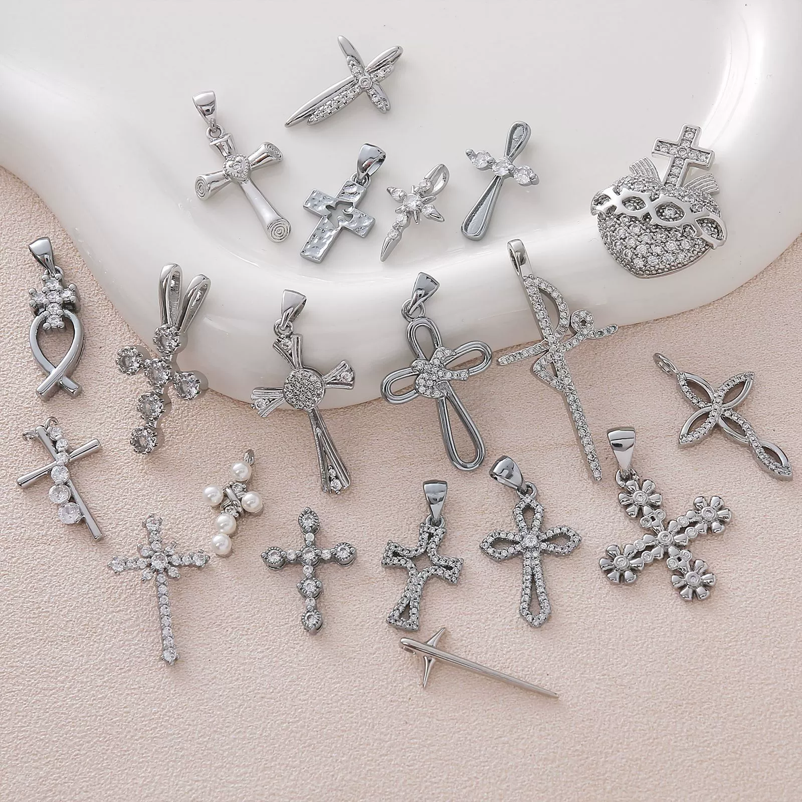 Wholesale Simple Electroplated Gold Cross Zirconinlaid Copper Pendant Jewelry Accessories For Diy Necklace And Bracelet - Image 3