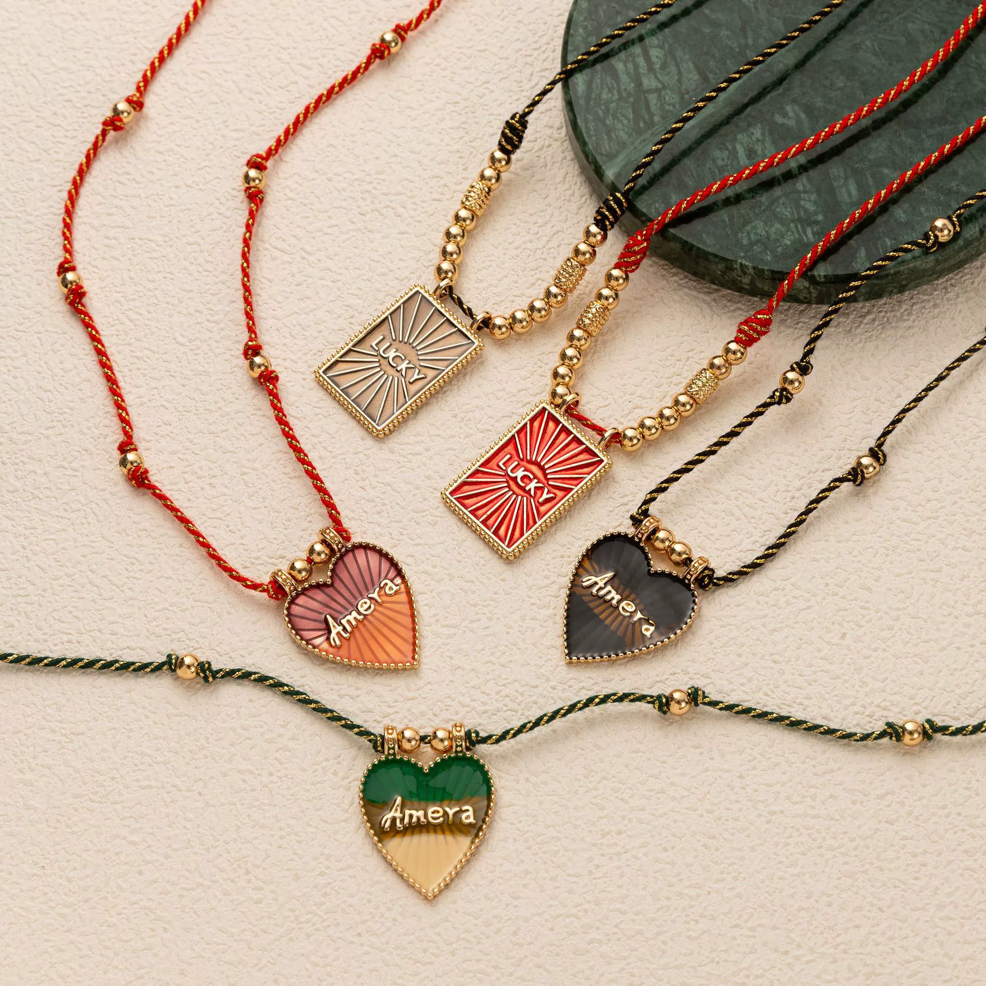 Wholesale Simple Geometric Heart Shaped Copper Goldplated Tarot Card Pendant Necklace For Unisex - Image 2