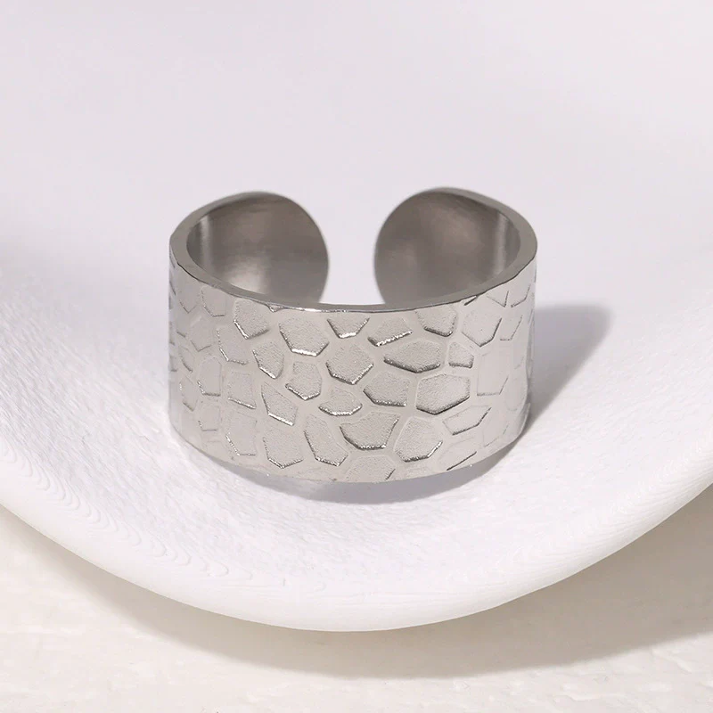 Wholesale Simple Geometric Stainless Steel Electroplated Ring And Bracelet For Women - Image 7