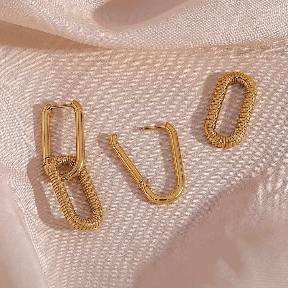 Wholesale Simple Geometric Ushaped Stainless Steel 18K Gold Plated Earrings For Women - Image 3