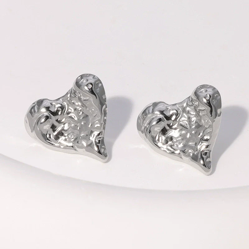 Wholesale Simple Heart Shaped 18K Gold Plated Stainless Steel Earrings For Women - Image 3