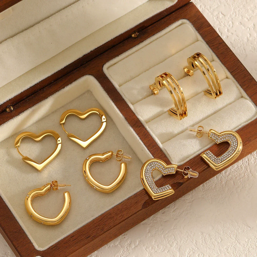 Wholesale Simple Heartshaped Titanium Steel And Stainless Steel Earrings For Women With Vacuum Real Gold Plating