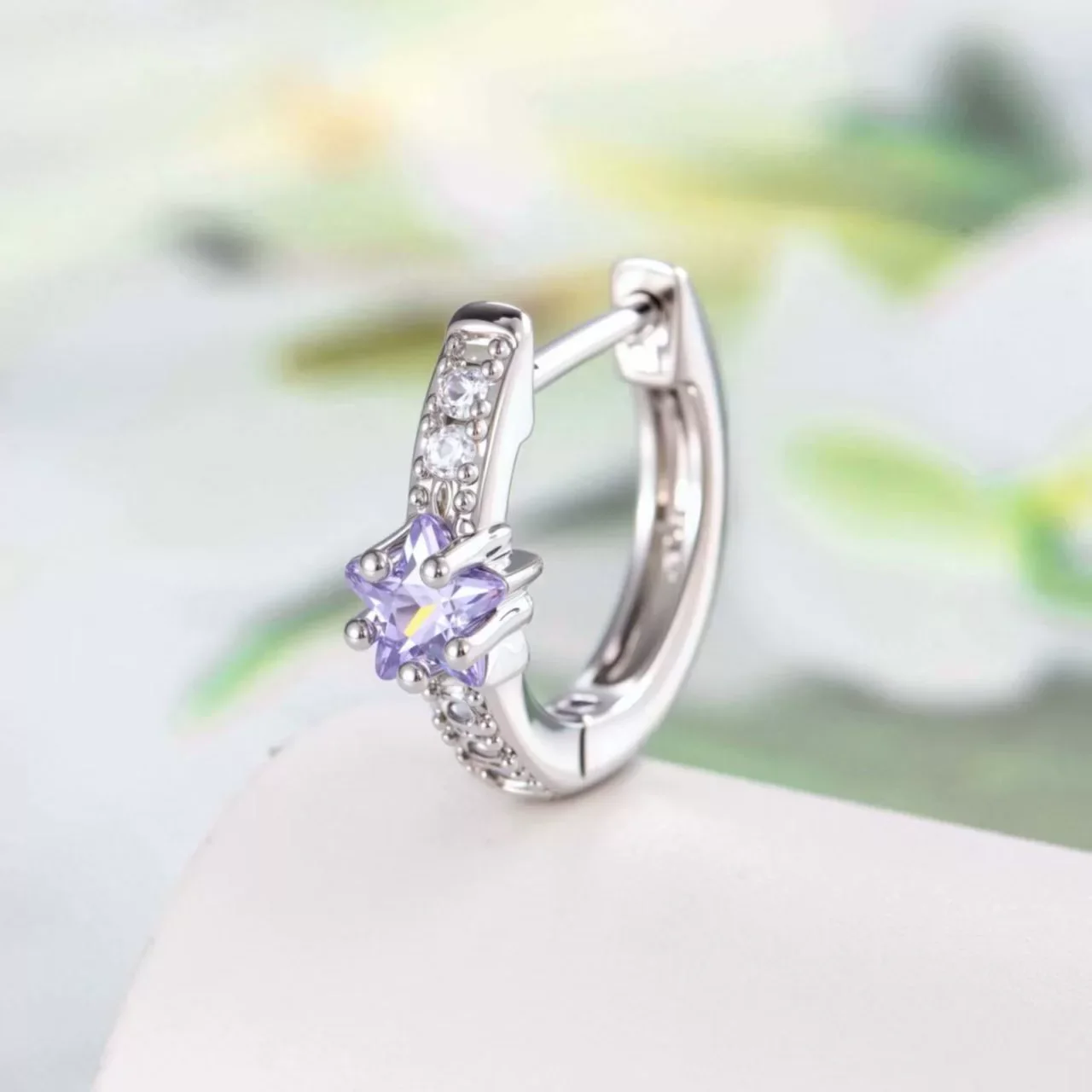 Wholesale Simple Niche Ins Style Geometric Fivepointed Star Zircon Inlaid Copper Earrings - Image 10