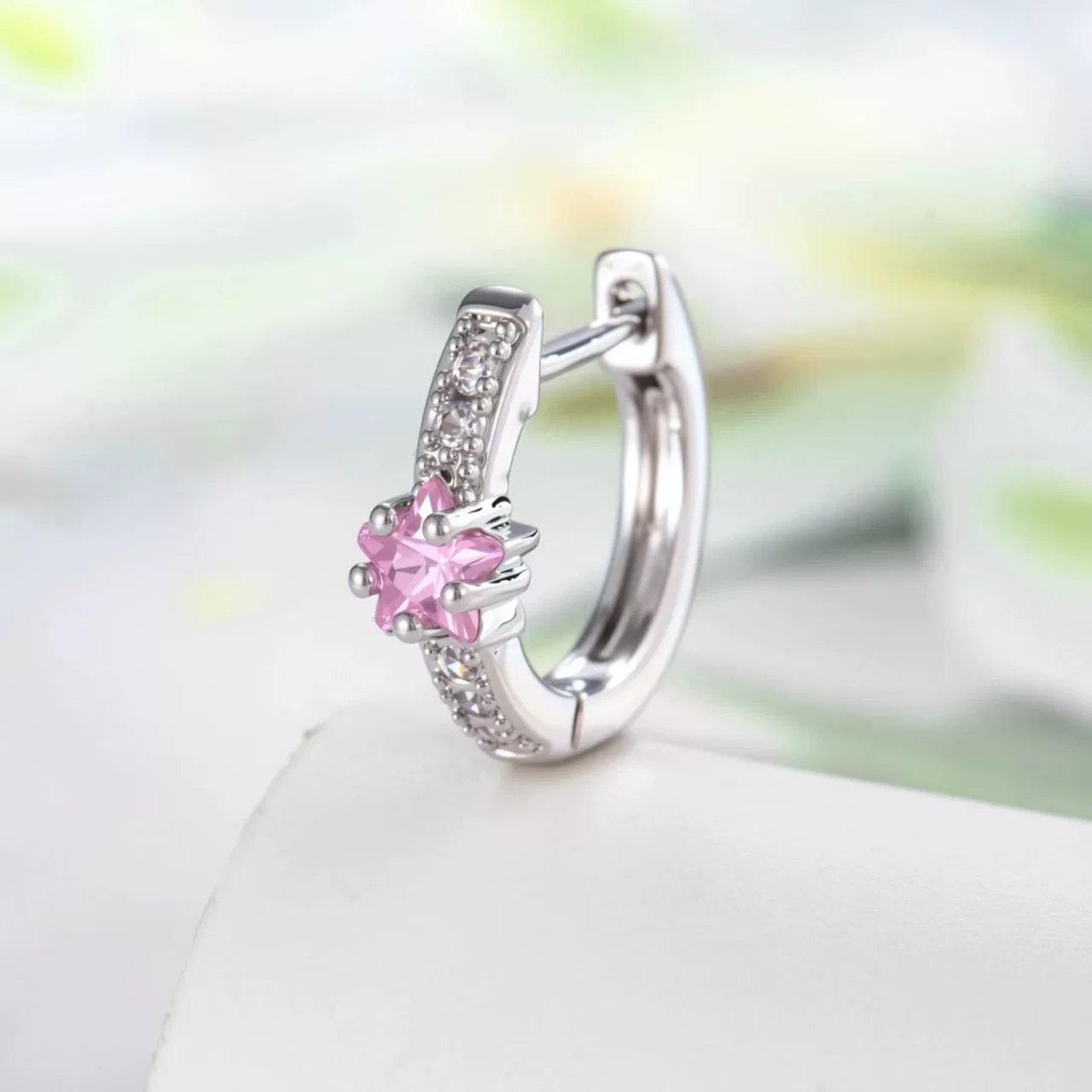 Wholesale Simple Niche Ins Style Geometric Fivepointed Star Zircon Inlaid Copper Earrings - Image 4