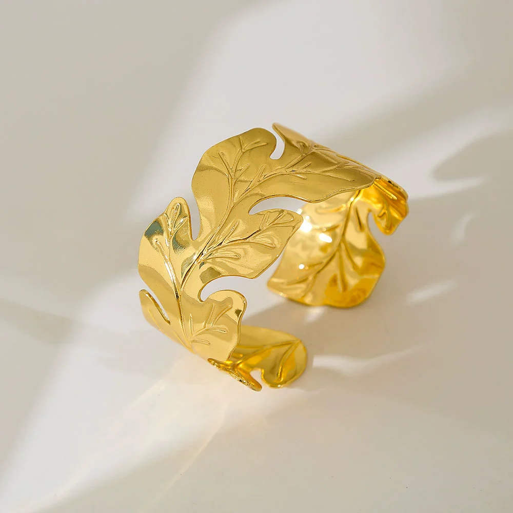 Wholesale Simple Stainless Steel 18K Gold Plated Open Wave Glossy Bracelet For Women - Image 10