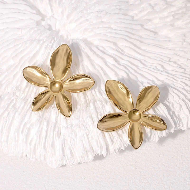 Wholesale Simple Style Flower Pattern Stainless Steel Earrings For Women Vacuum Electroplated 18K Gold Non Fading - Image 2