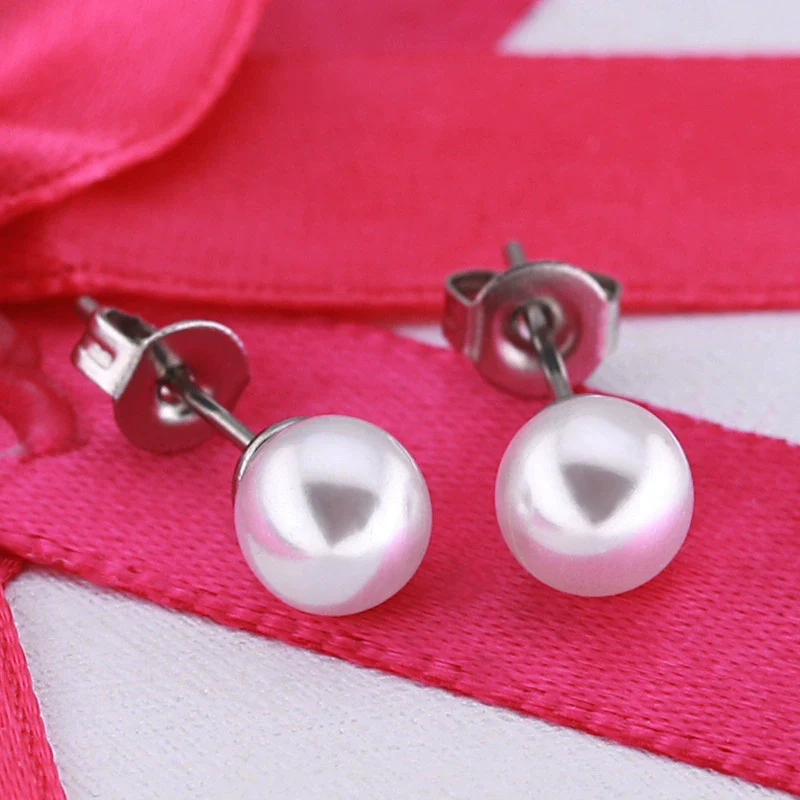 Wholesale Small Fresh Simple Natural Pearl Titanium Steel Geometric Earrings - Image 3