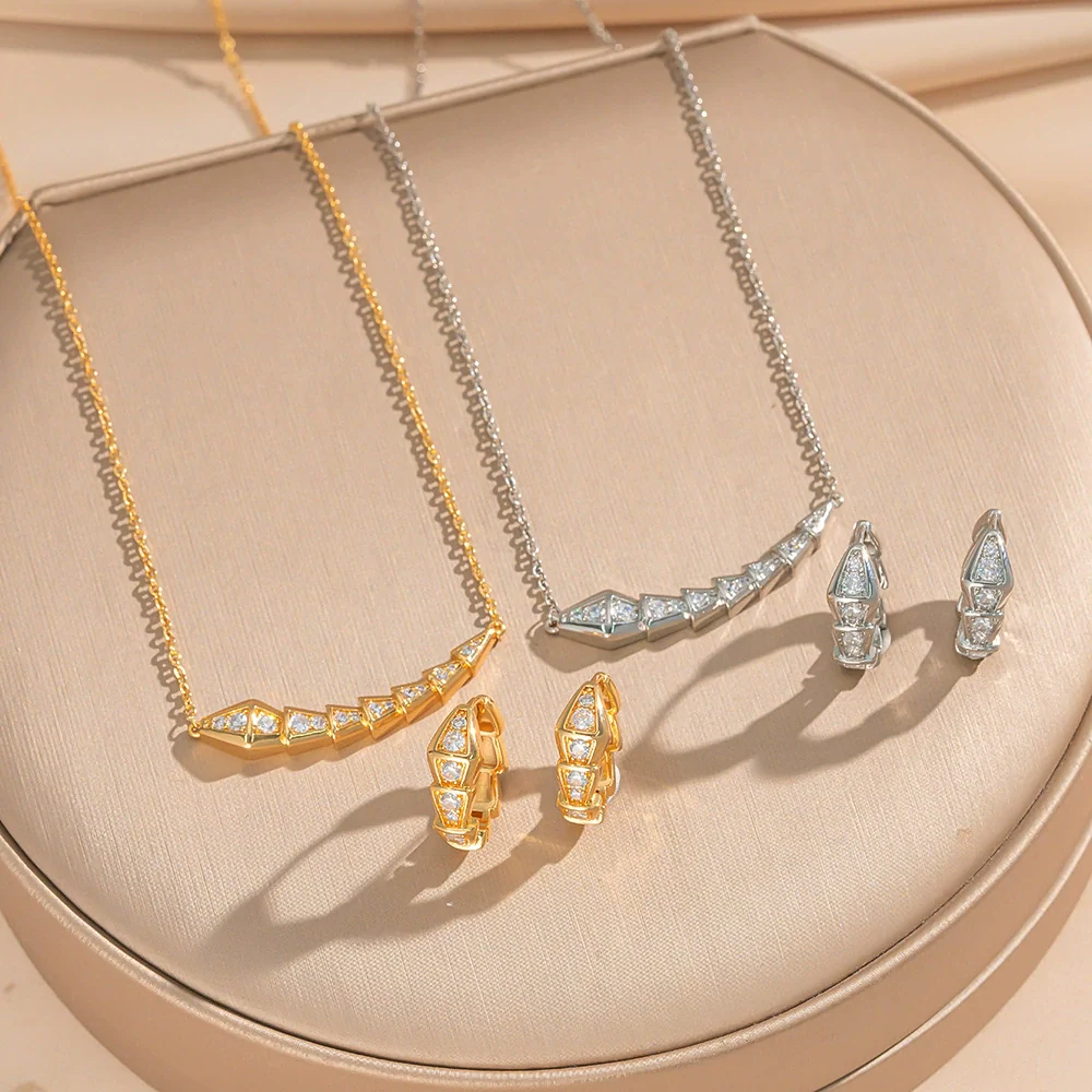 Wholesale Snakeshaped Titanium Steel And Environmentally Friendly Copper Necklace And Earrings Set For Women With Electroplating And Light Luxury Style