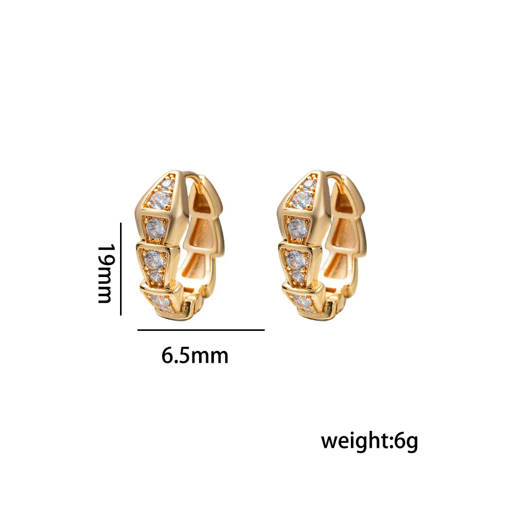 Wholesale Snakeshaped Titanium Steel And Environmentally Friendly Copper Necklace And Earrings Set For Women With Electroplating And Light Luxury Style - Image 4